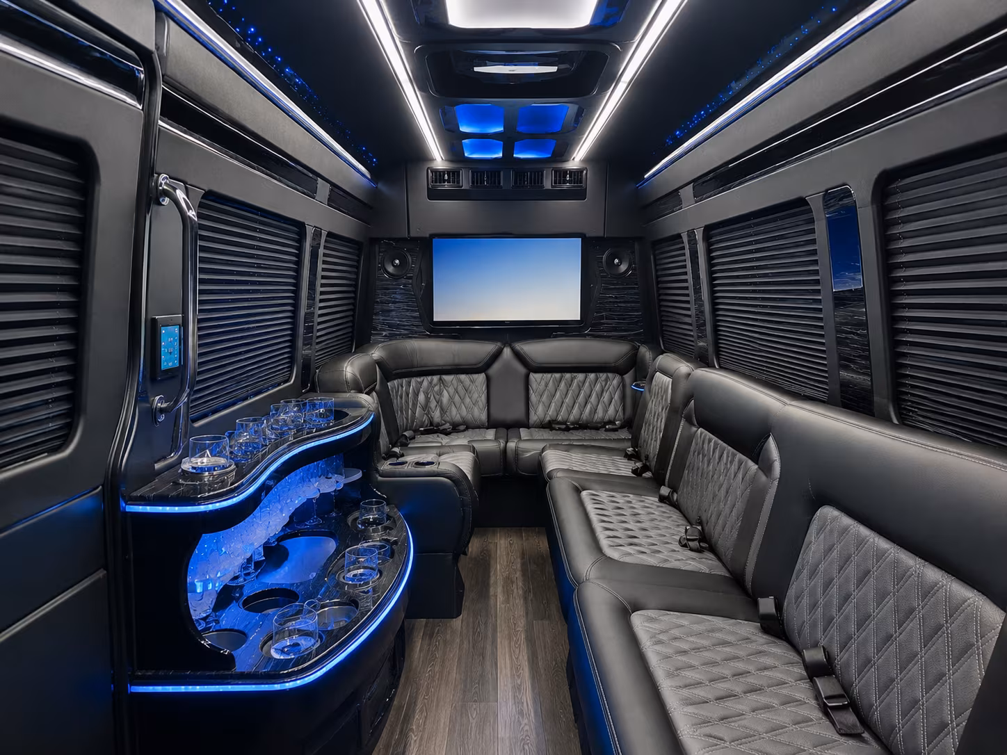 corporate event and teambuilding bus rentals across the scottsdale area