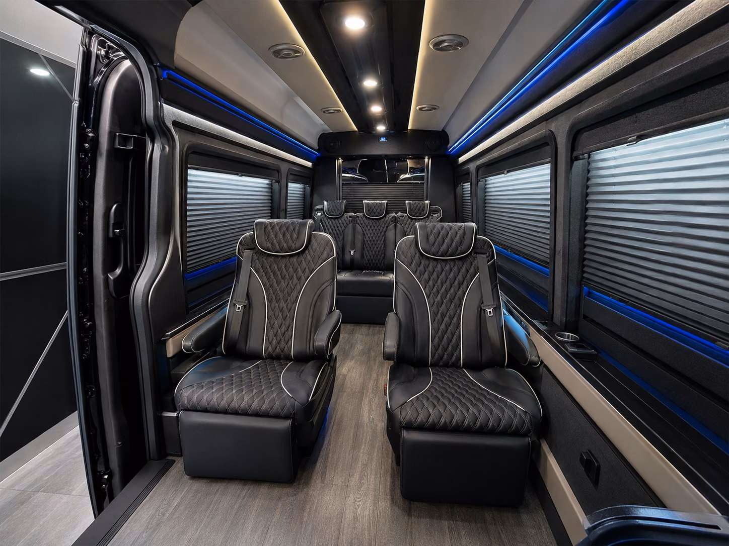 phoenix mesa gateway airport shuttle buses to scottsdale