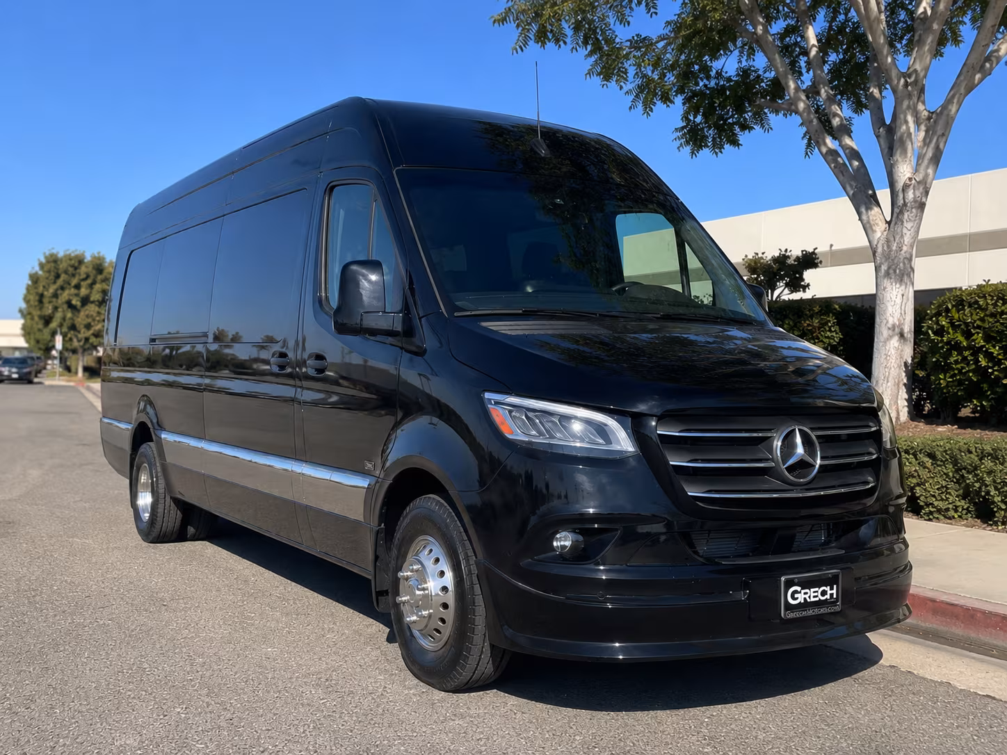 sprinter vans and minibuses for small group scottsdale wine tastings